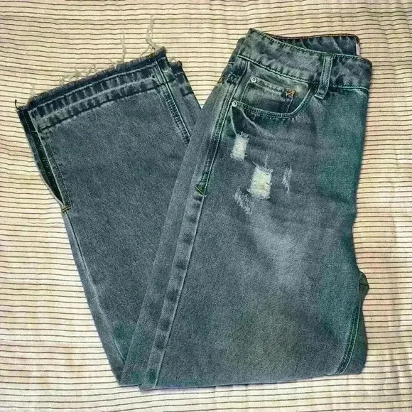 Kenzie High Rise Distressed Wide Leg Cropped Jeans - Picture 2 of 10